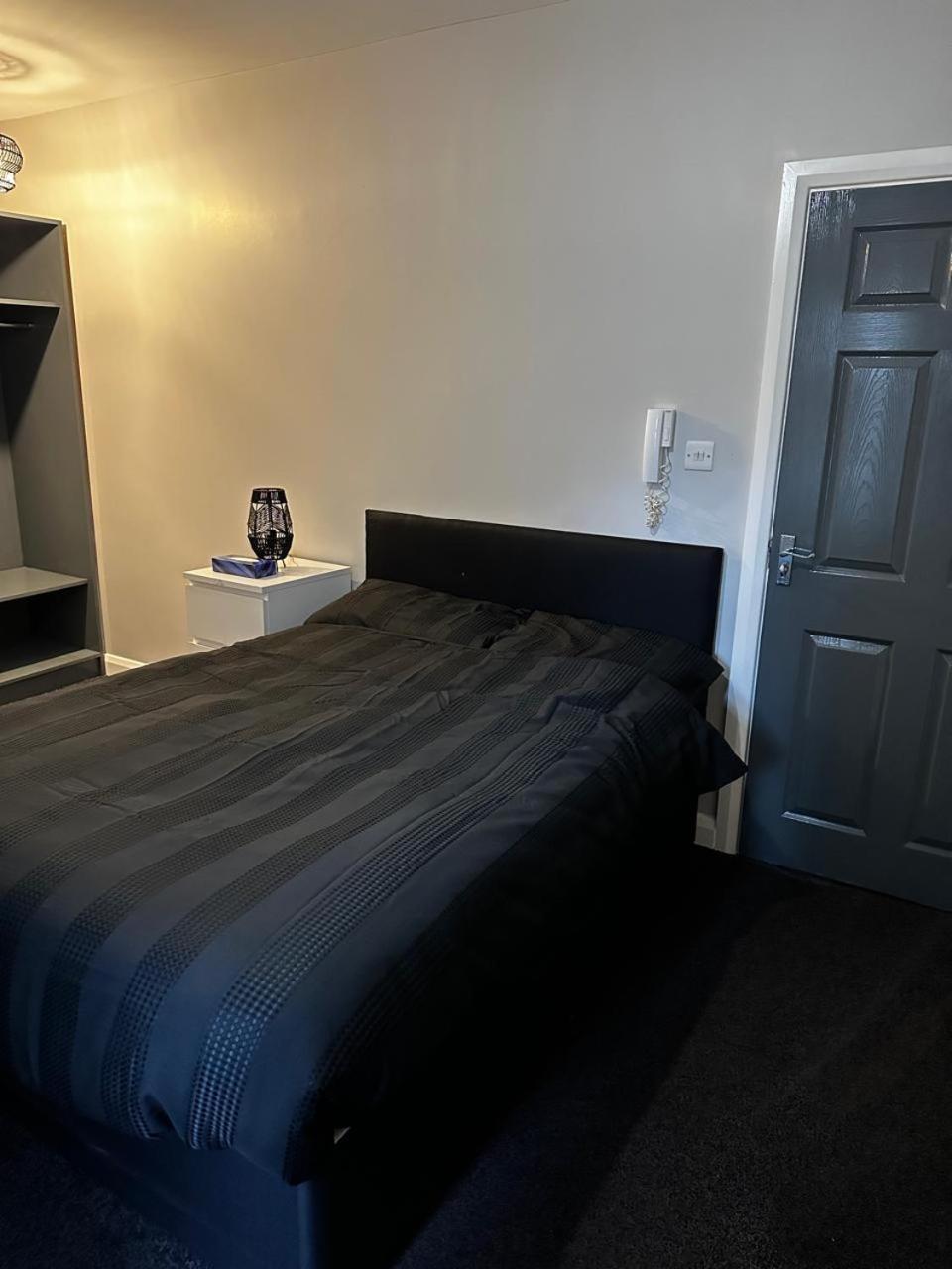 Woolpack Aparthotel Huddersfield Exterior foto