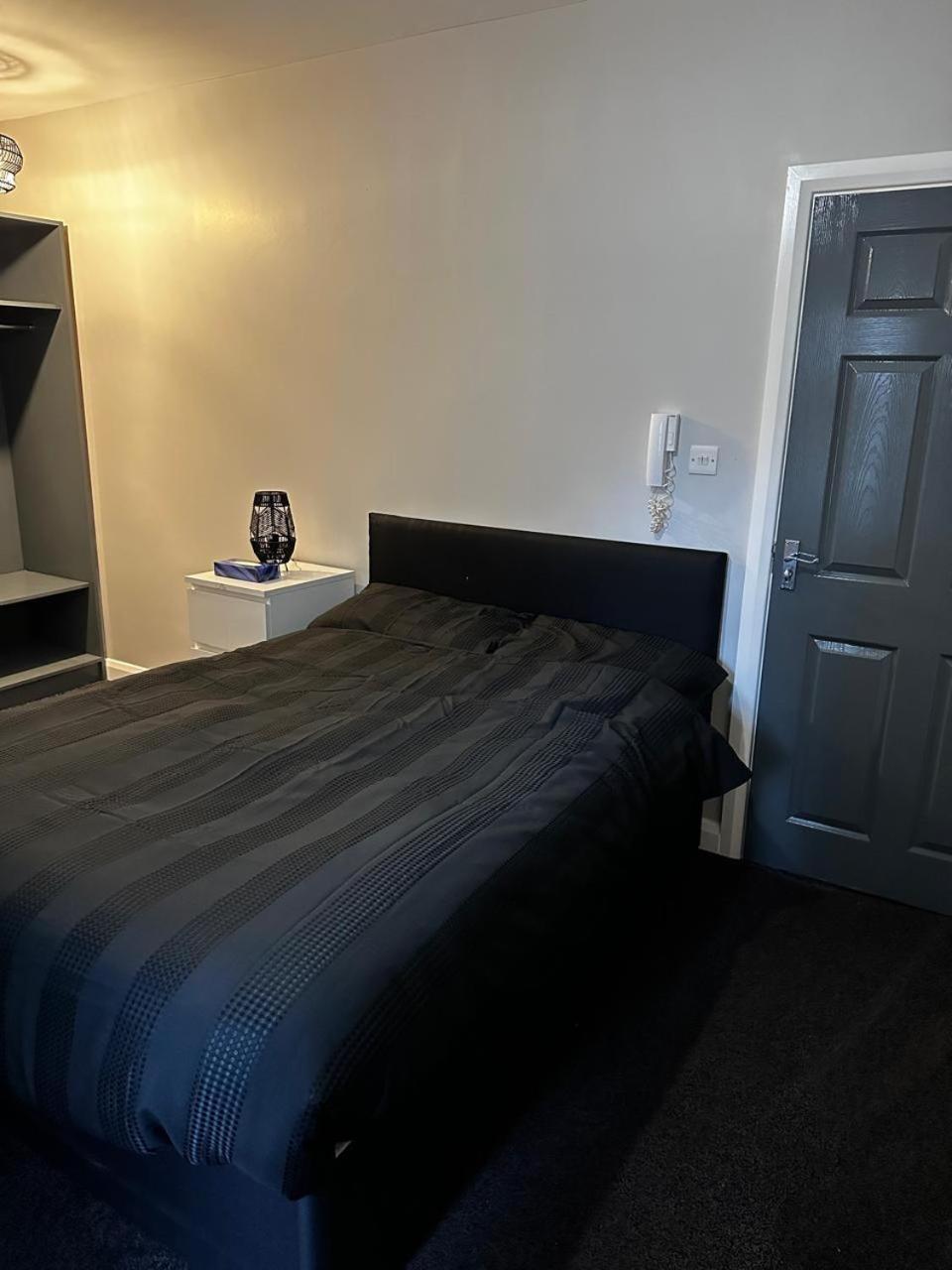 Woolpack Aparthotel Huddersfield Exterior foto