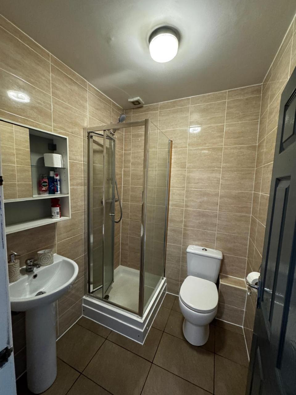Woolpack Aparthotel Huddersfield Exterior foto