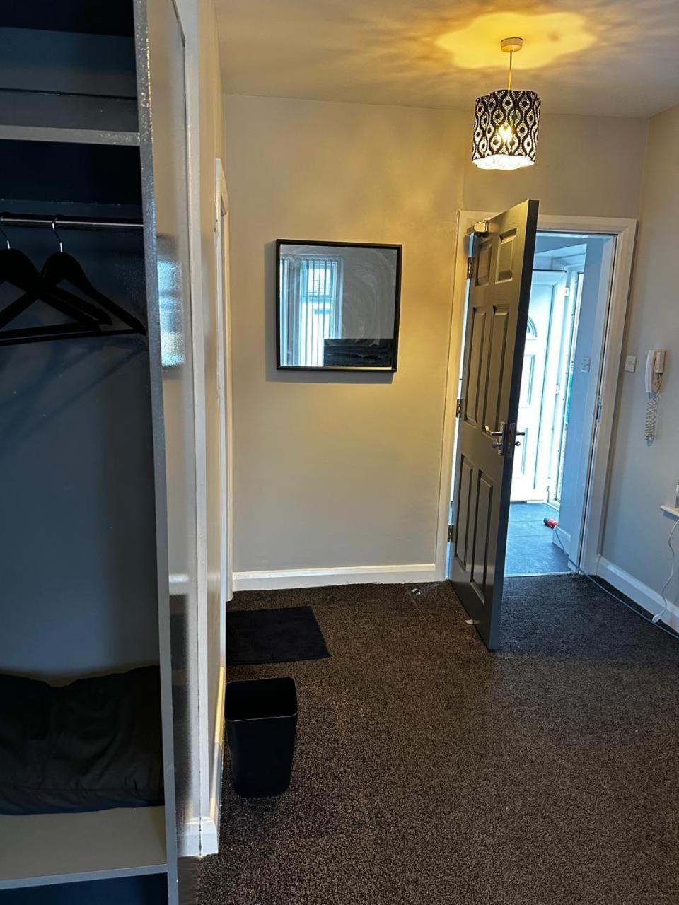 Woolpack Aparthotel Huddersfield Exterior foto
