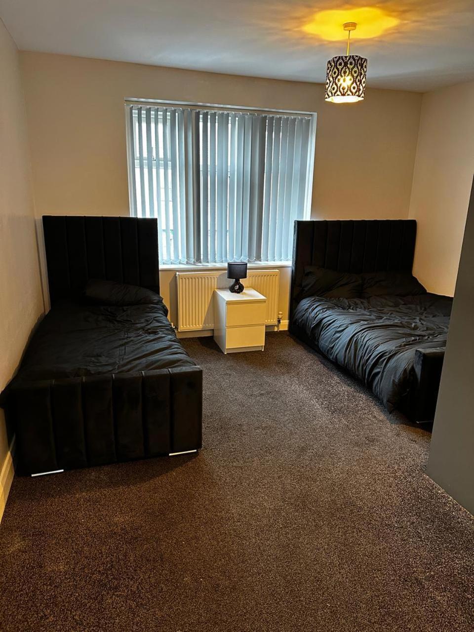 Woolpack Aparthotel Huddersfield Exterior foto